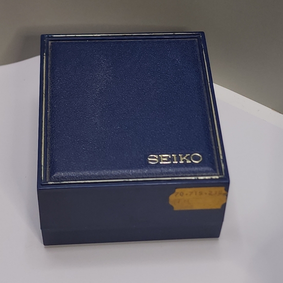 Mens vintage Seiko Tank watch with box and papers - Picture 7 of 7